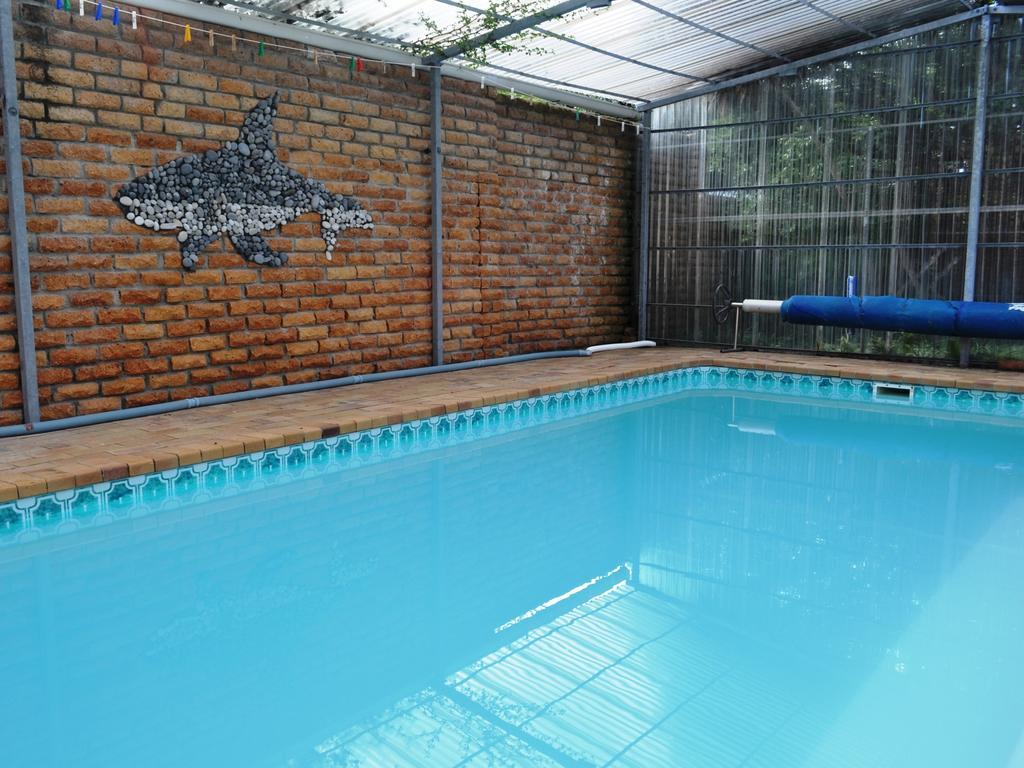 Great White Accommodation Kleinbaai Buitenkant foto