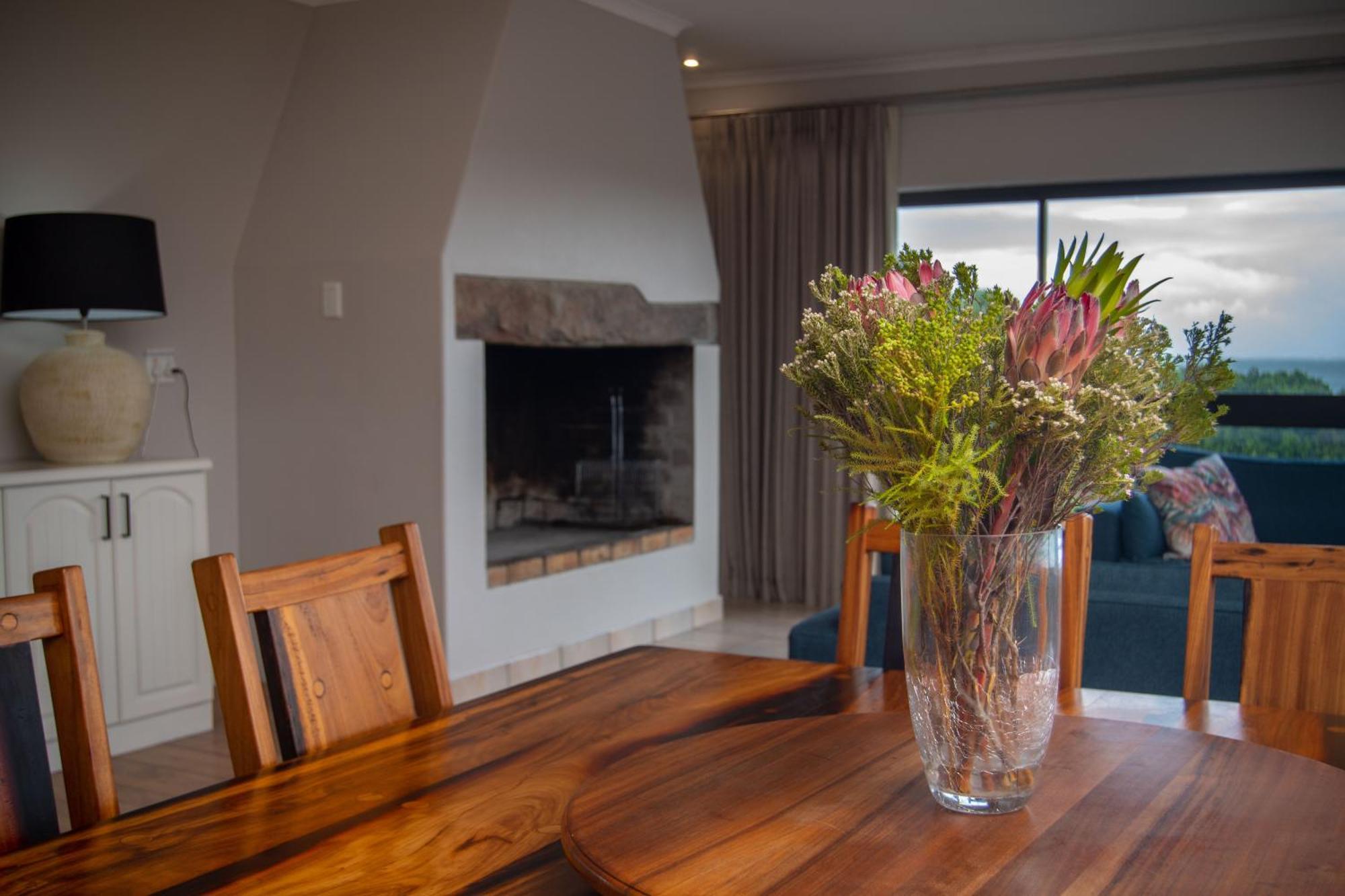 Great White Accommodation Kleinbaai Buitenkant foto